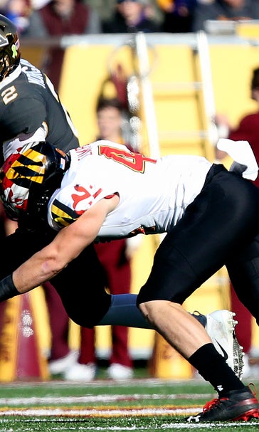 No. 17 Minnesota routs Maryland 52-10 to stay unbeaten